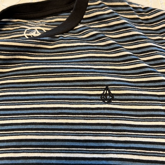 Volvcom striped t- shirt - Picture 3 of 3